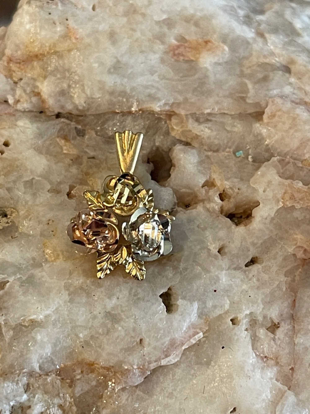 14K Gold Floral 3-Tone Bouquet Rose Pendant
